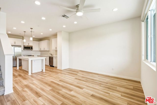 1095 N Harbor Blvd, Anaheim, CA 92801