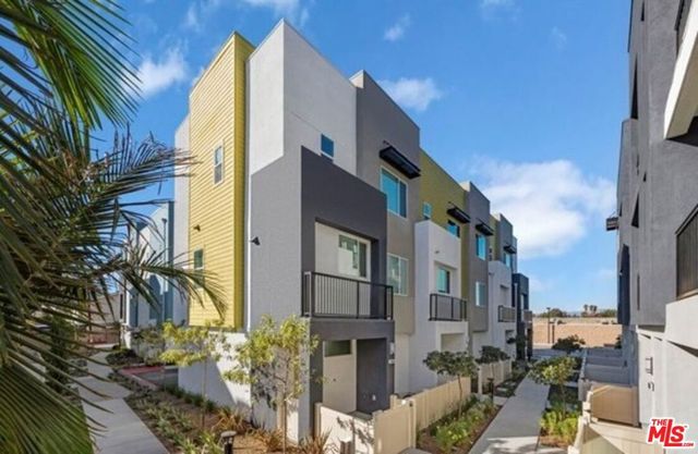 1095 N Harbor Blvd, Anaheim, CA 92801