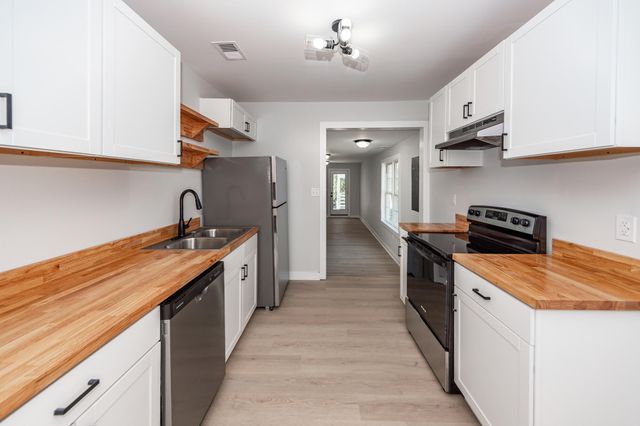 2646 Madden Drive, North Charleston, SC 29405