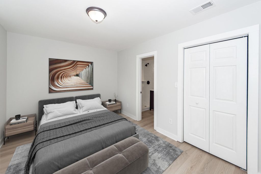 Image 10 of property listing at 2646 Madden Drive, North Charleston, SC 29405