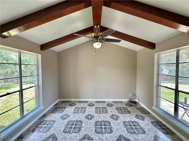 503 E Ailsie Ave, Kingsville, TX 78363