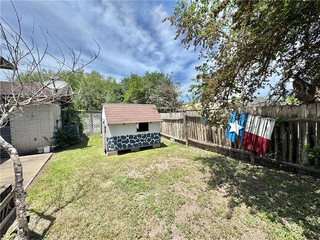 503 E Ailsie Ave, Kingsville, TX 78363