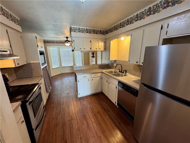 503 E Ailsie Ave, Kingsville, TX 78363