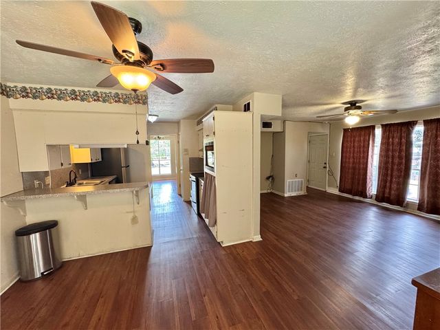 503 E Ailsie Ave, Kingsville, TX 78363