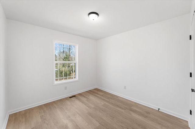 17 Central St, Tracy City, TN 37387