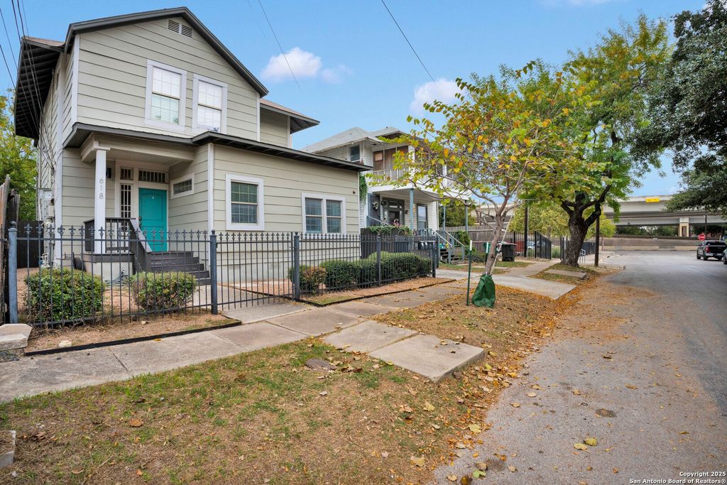 618 Atlanta St Apt 4, San Antonio, TX 78212