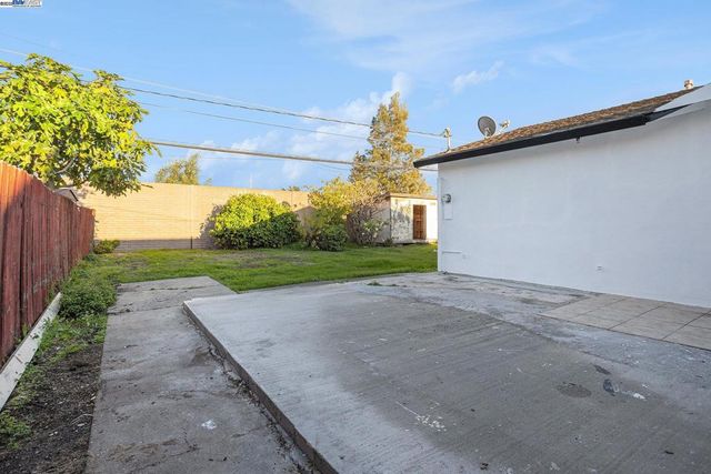 26772 Peterman Ave, Hayward, CA 94545