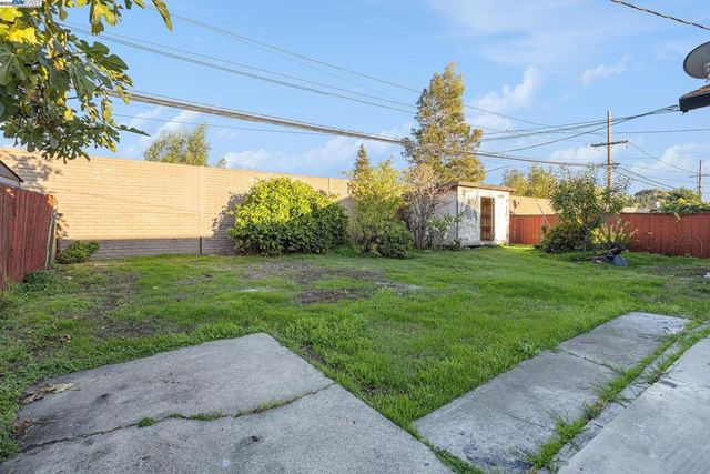 26772 Peterman Ave, Hayward, CA 94545