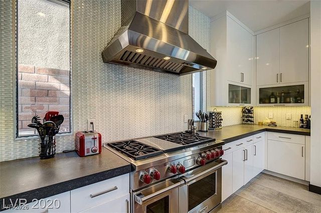 54 Coralwood Drive, Las Vegas, NV 89135