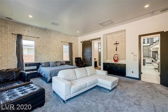 54 Coralwood Drive, Las Vegas, NV 89135