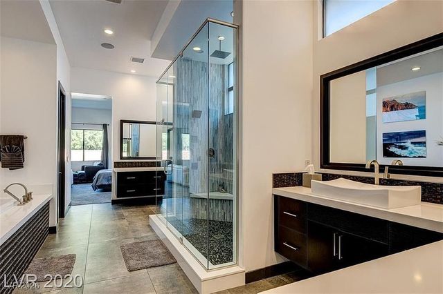 54 Coralwood Drive, Las Vegas, NV 89135