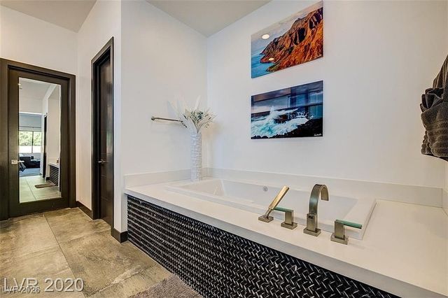 54 Coralwood Drive, Las Vegas, NV 89135