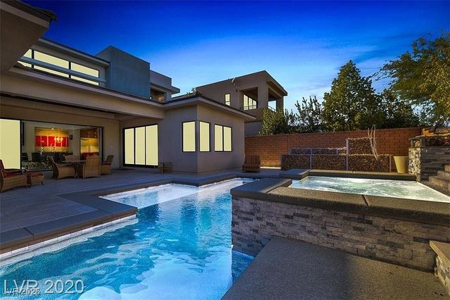 54 Coralwood Drive, Las Vegas, NV 89135