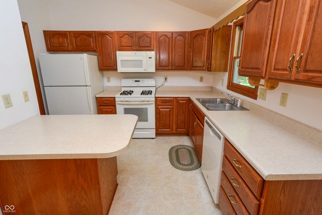 684 Benjamin Franklin Court, Nineveh, IN 46164