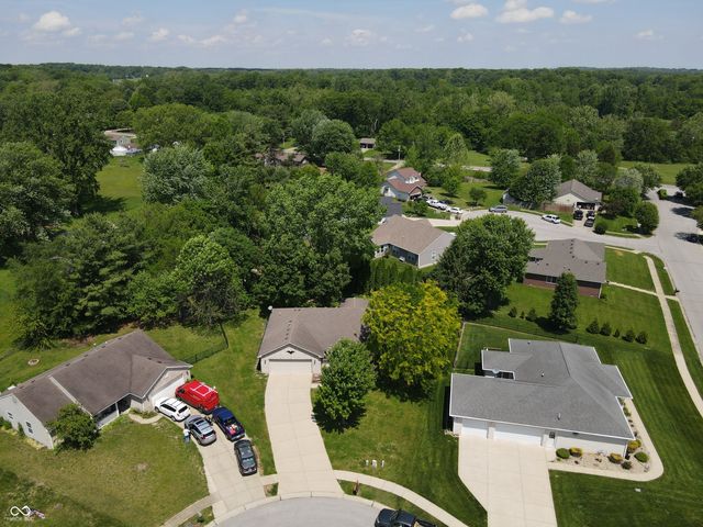 684 Benjamin Franklin Court, Nineveh, IN 46164