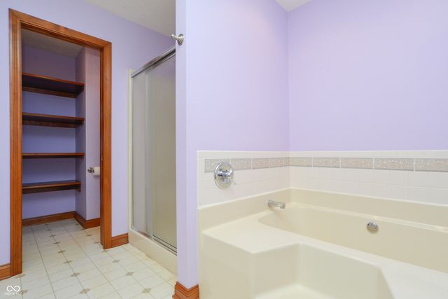 684 Benjamin Franklin Court, Nineveh, IN 46164