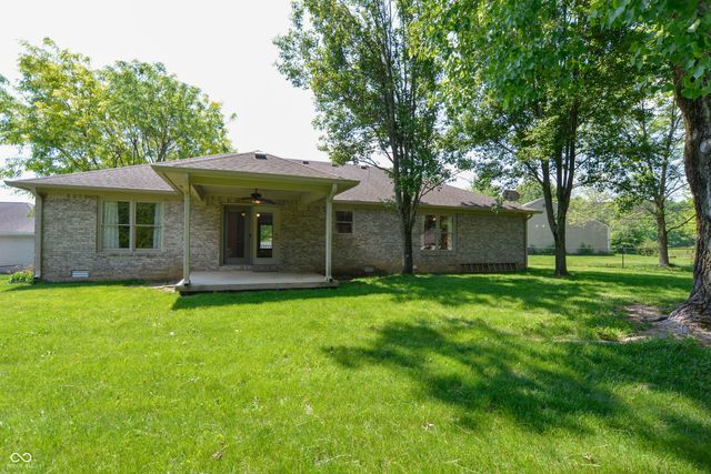 684 Benjamin Franklin Court, Nineveh, IN 46164