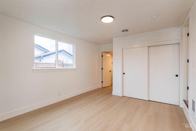 712 18th Ave N, Nampa, ID 83687