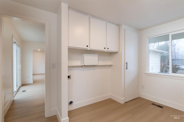 712 18th Ave N, Nampa, ID 83687