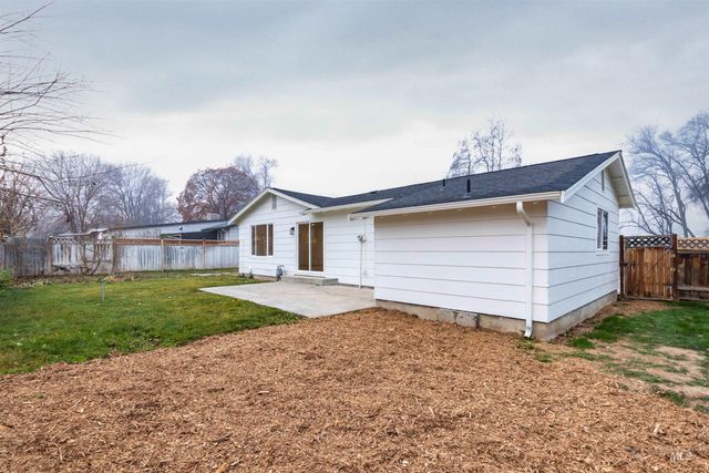 712 18th Ave N, Nampa, ID 83687