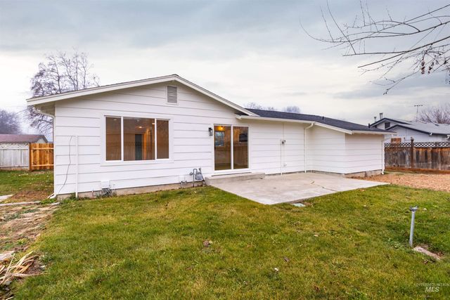 712 18th Ave N, Nampa, ID 83687