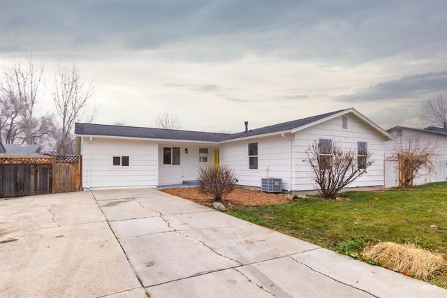 712 18th Ave N, Nampa, ID 83687