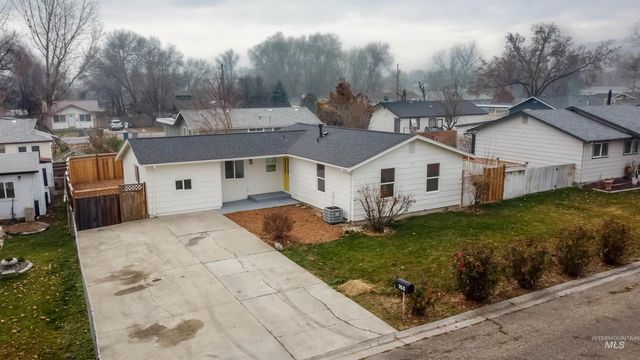 712 18th Ave N, Nampa, ID 83687