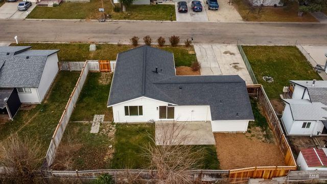 712 18th Ave N, Nampa, ID 83687