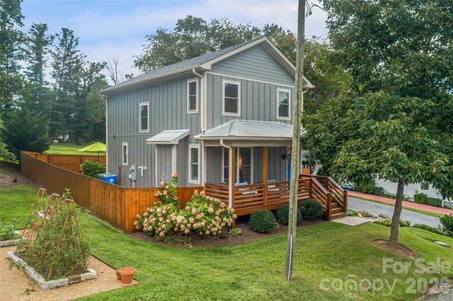 14 Davenport Road, Asheville, NC 28806