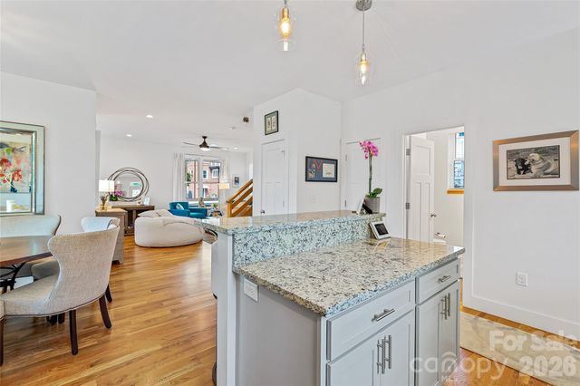 14 Davenport Road, Asheville, NC 28806