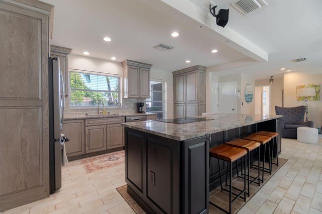 4370 Flax Court, Palm Beach Gardens, FL 33410