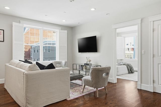 199 W 8th Street 4, Boston, MA 02127