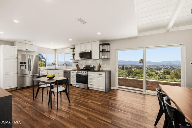 315 N Loop Drive, Camarillo, CA 93010