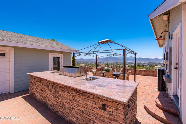 315 N Loop Drive, Camarillo, CA 93010