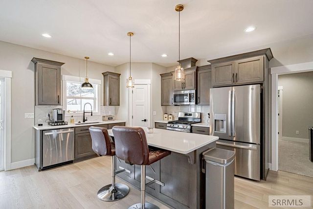 2050 Cruiser Loop, Blackfoot, ID 83221