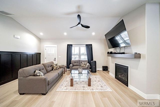 2050 Cruiser Loop, Blackfoot, ID 83221