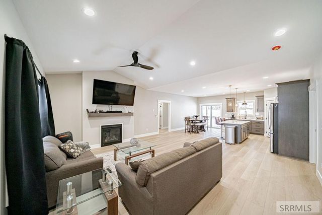 2050 Cruiser Loop, Blackfoot, ID 83221