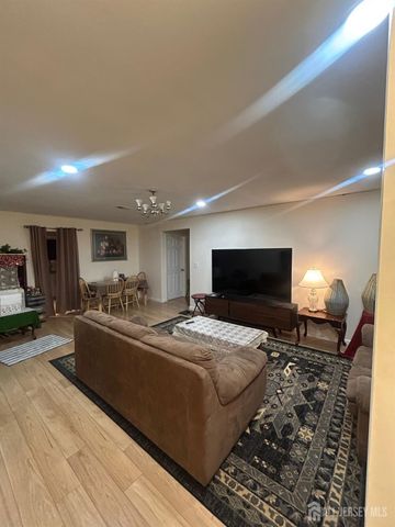 36 Rainford Road, Edison, NJ 08820