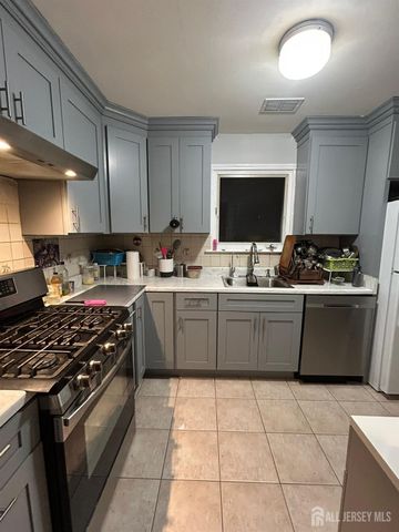 36 Rainford Road, Edison, NJ 08820