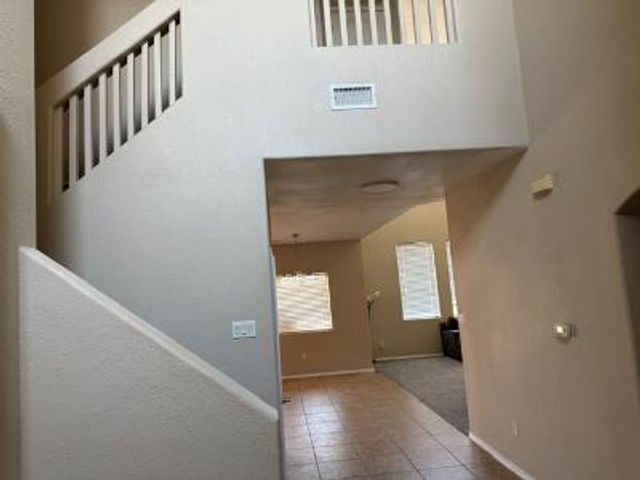 2730 Firewheel Avenue SW, Los Lunas, NM 87031