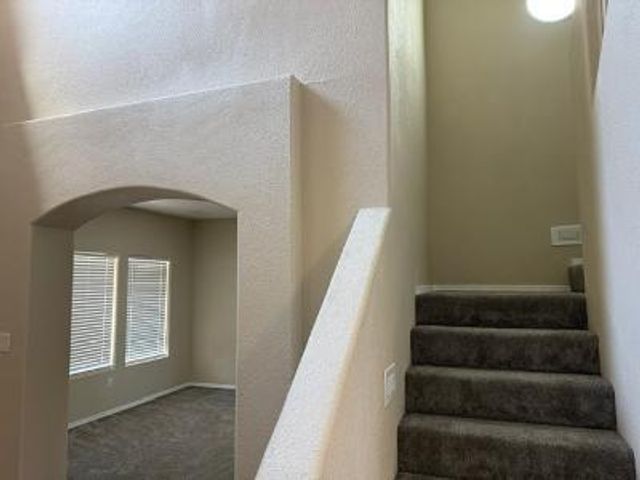 2730 Firewheel Avenue SW, Los Lunas, NM 87031