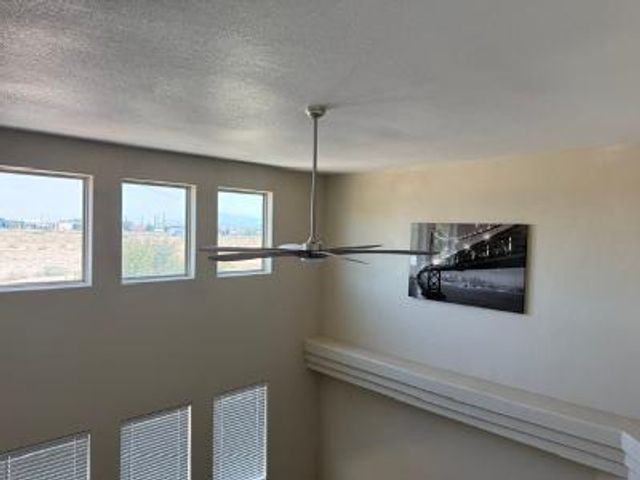 2730 Firewheel Avenue SW, Los Lunas, NM 87031