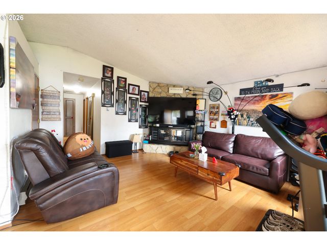 9612 Se HOLGATE Blvd, Portland, OR 97266