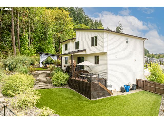 9728 N ALDER St, Camas, WA 98607