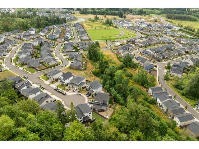 9728 N ALDER St, Camas, WA 98607