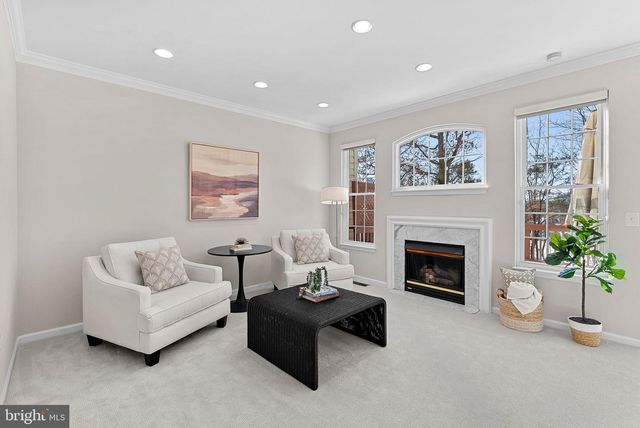 1733 STUART POINTE LN, Herndon, VA 20170