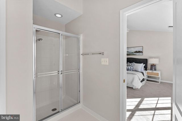 1733 STUART POINTE LN, Herndon, VA 20170