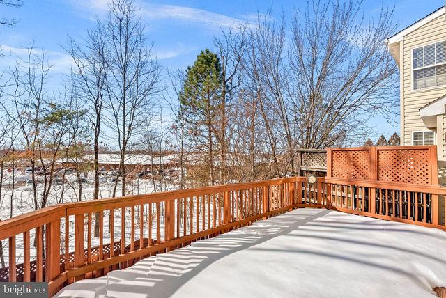 1733 STUART POINTE LN, Herndon, VA 20170