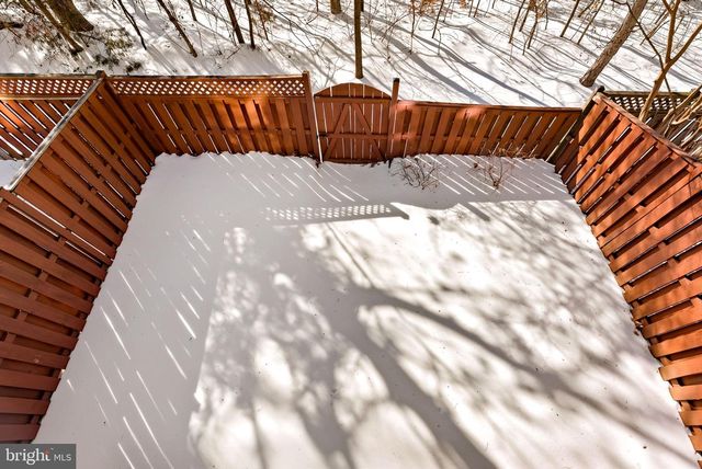 1733 STUART POINTE LN, Herndon, VA 20170