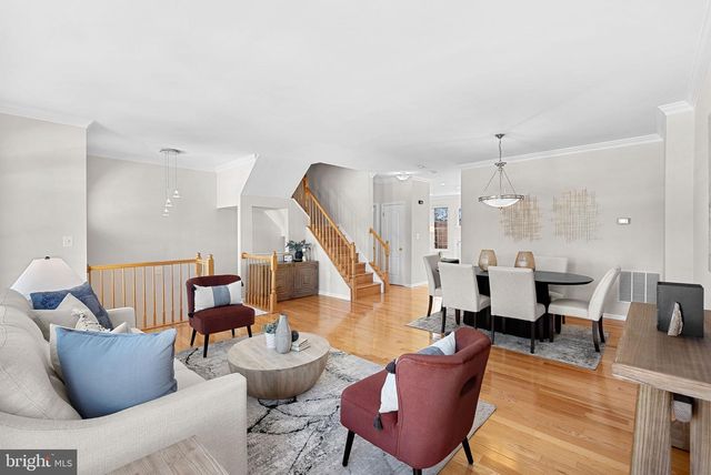 1733 STUART POINTE LN, Herndon, VA 20170